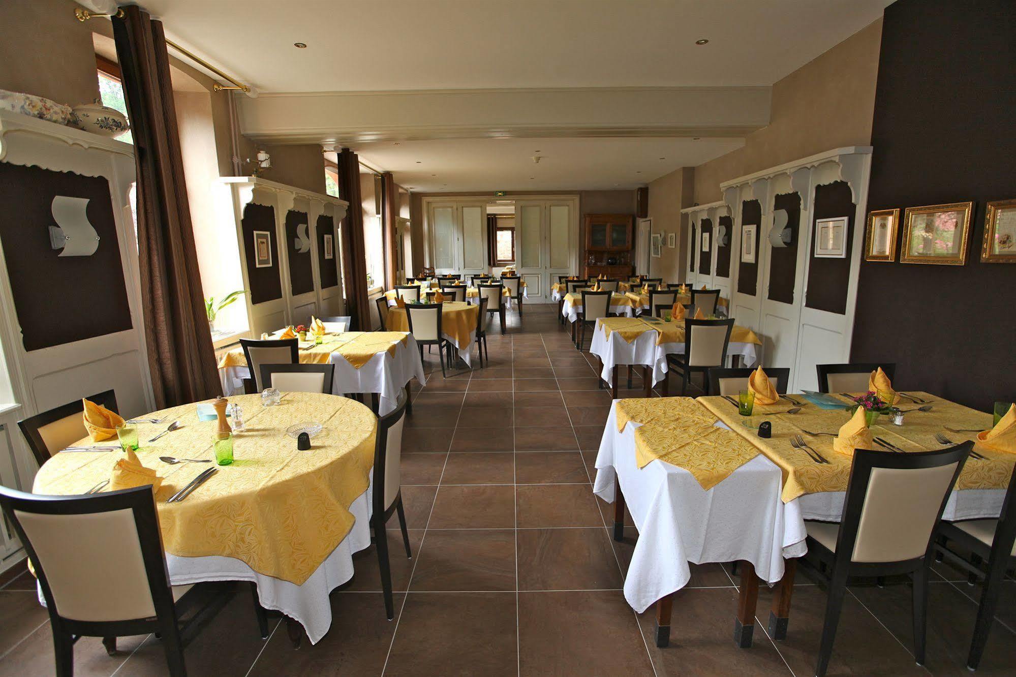 Auberge Des Mesanges Meisenthal Buitenkant foto