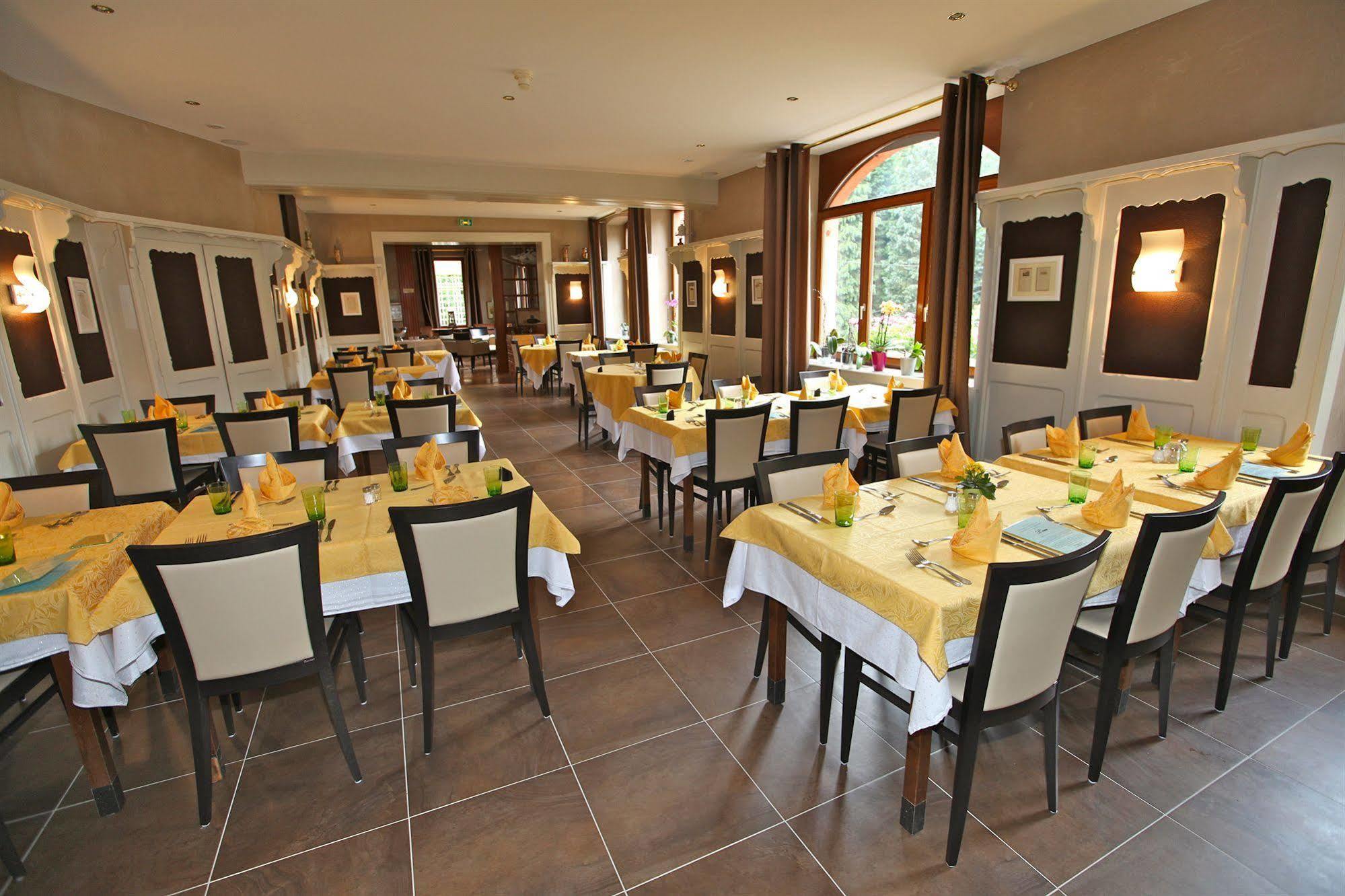 Auberge Des Mesanges Meisenthal Buitenkant foto